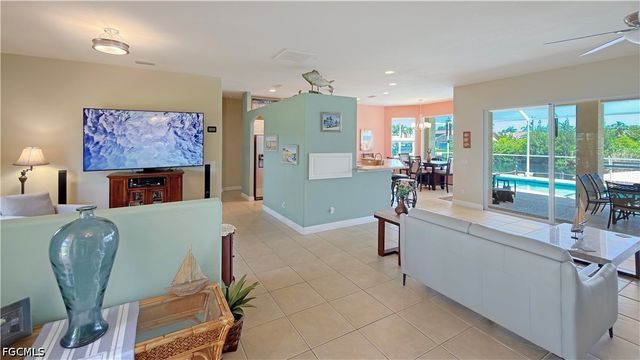 2601 SW 37th ST, Cape Coral, FL 33914