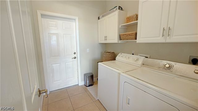 2601 SW 37th ST, Cape Coral, FL 33914