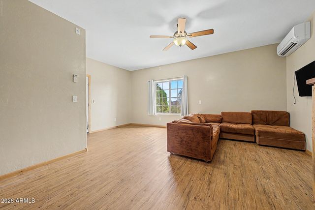 10644 E AMERICAN PRIDE Drive, San Tan Valley, AZ 85143