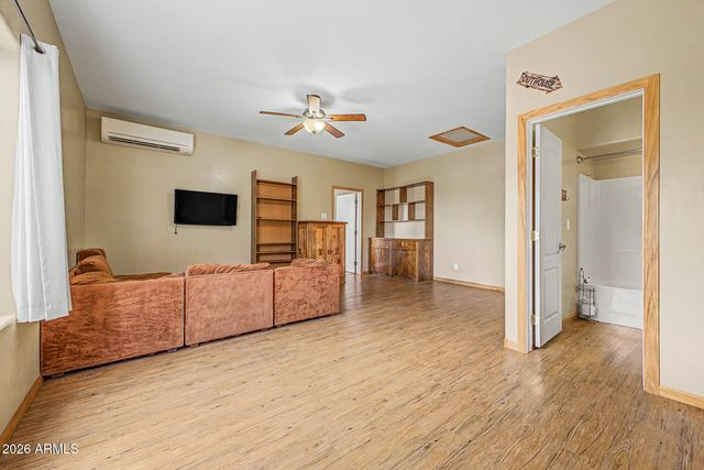 10644 E AMERICAN PRIDE Drive, San Tan Valley, AZ 85143