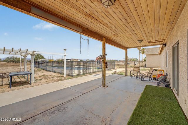 10644 E AMERICAN PRIDE Drive, San Tan Valley, AZ 85143