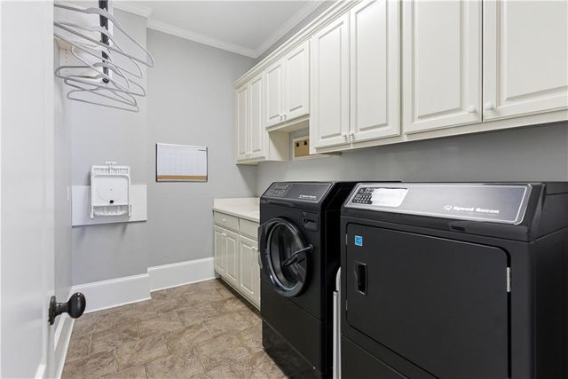 215 Sherwood Pass, Roswell, GA 30075