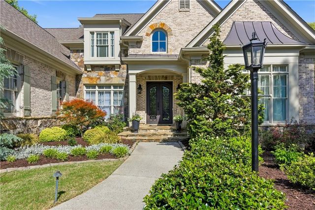 215 Sherwood Pass, Roswell, GA 30075