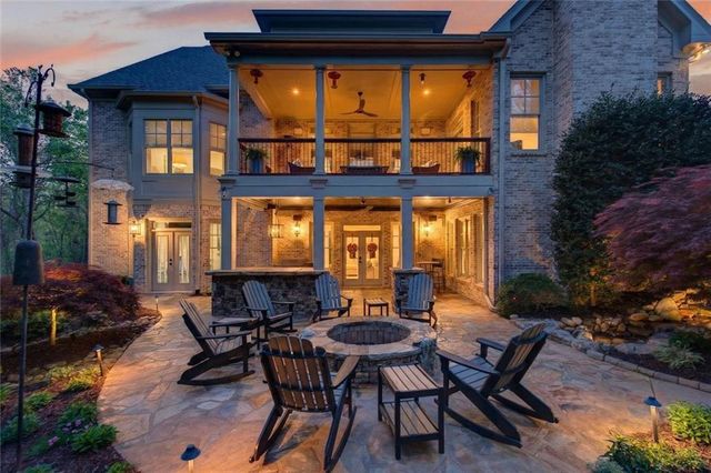 215 Sherwood Pass, Roswell, GA 30075