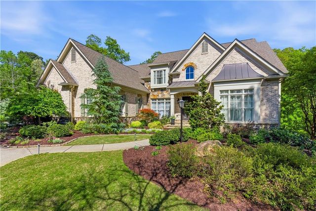 215 Sherwood Pass, Roswell, GA 30075