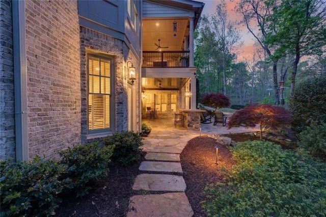 215 Sherwood Pass, Roswell, GA 30075