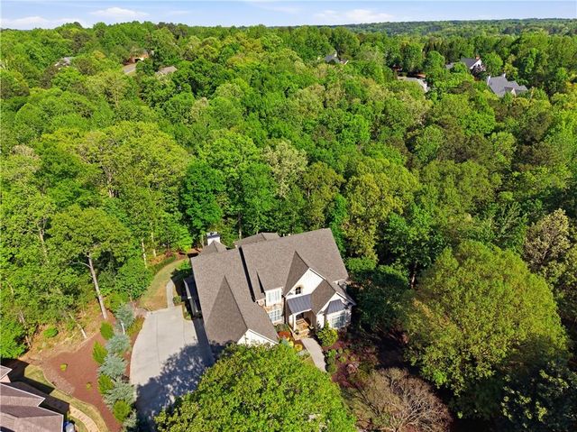 215 Sherwood Pass, Roswell, GA 30075