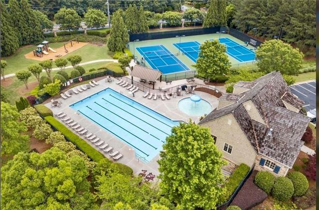 215 Sherwood Pass, Roswell, GA 30075