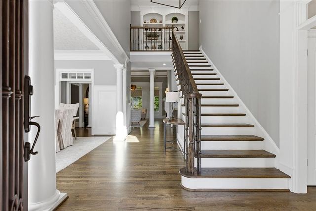 215 Sherwood Pass, Roswell, GA 30075