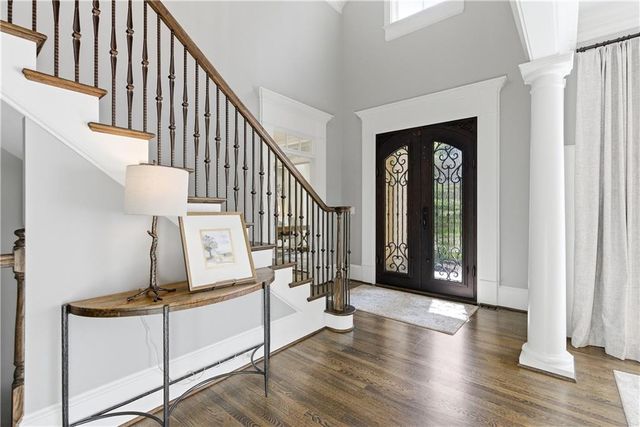 215 Sherwood Pass, Roswell, GA 30075