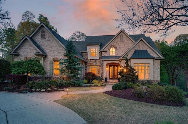 215 Sherwood Pass, Roswell, GA 30075