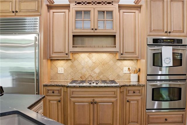 215 Sherwood Pass, Roswell, GA 30075