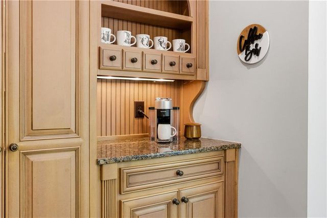 215 Sherwood Pass, Roswell, GA 30075