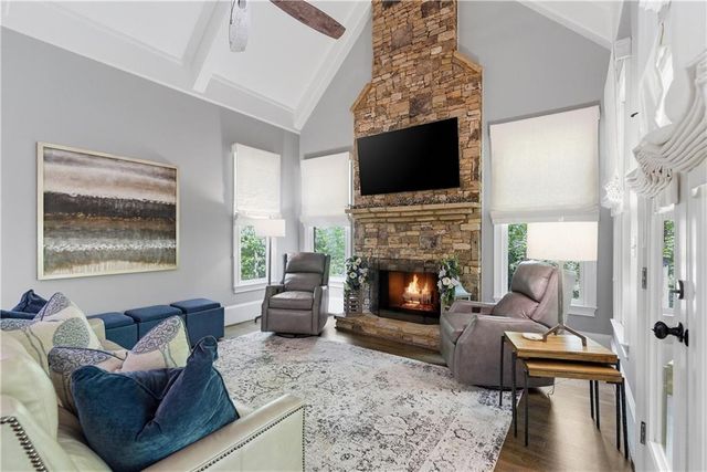 215 Sherwood Pass, Roswell, GA 30075