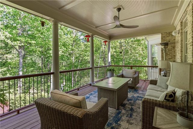 215 Sherwood Pass, Roswell, GA 30075