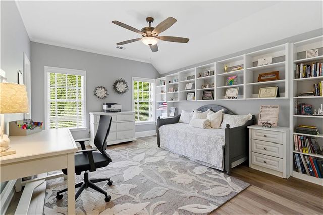 215 Sherwood Pass, Roswell, GA 30075