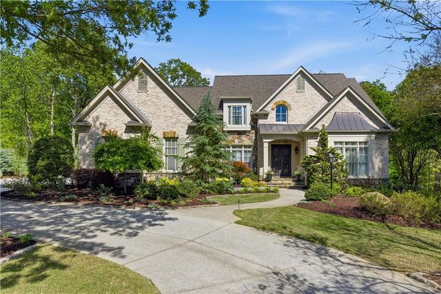 215 Sherwood Pass, Roswell, GA 30075