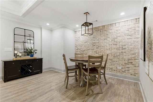 215 Sherwood Pass, Roswell, GA 30075