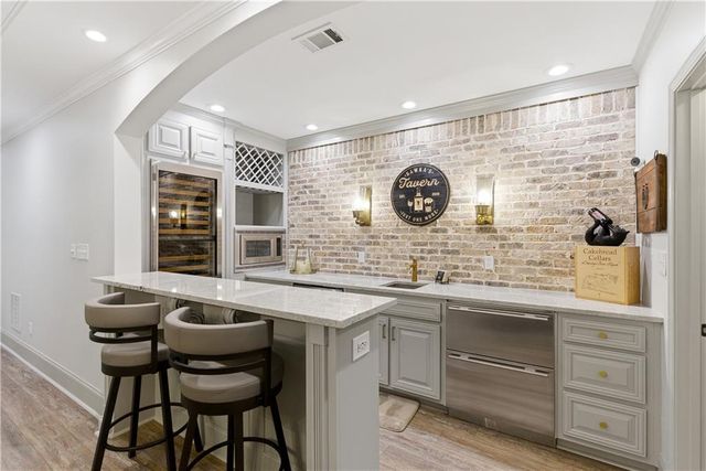 215 Sherwood Pass, Roswell, GA 30075