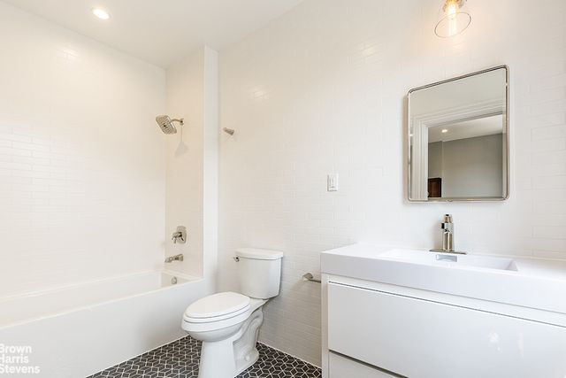 970 PARK Place, New York City, NY 11213