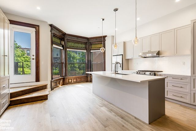 970 PARK Place, New York City, NY 11213