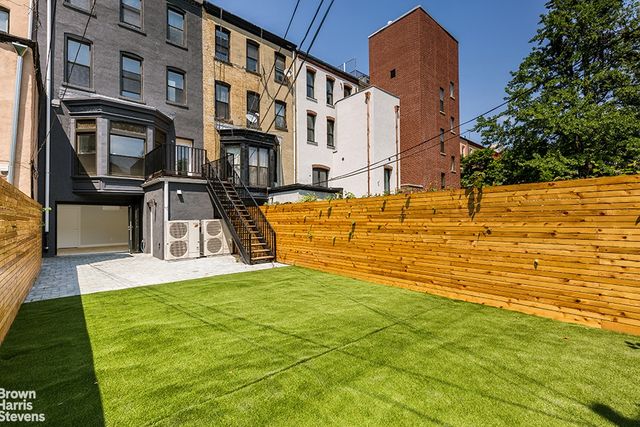 970 PARK Place, New York City, NY 11213
