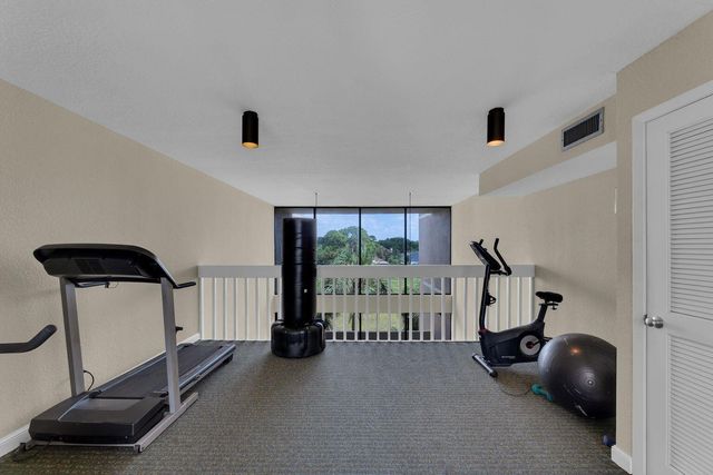 5650 Camino Del Sol 205, Boca Raton, FL 33433