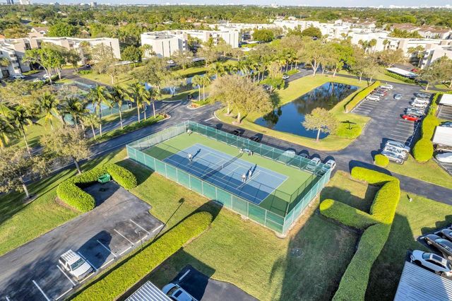 5650 Camino Del Sol 205, Boca Raton, FL 33433