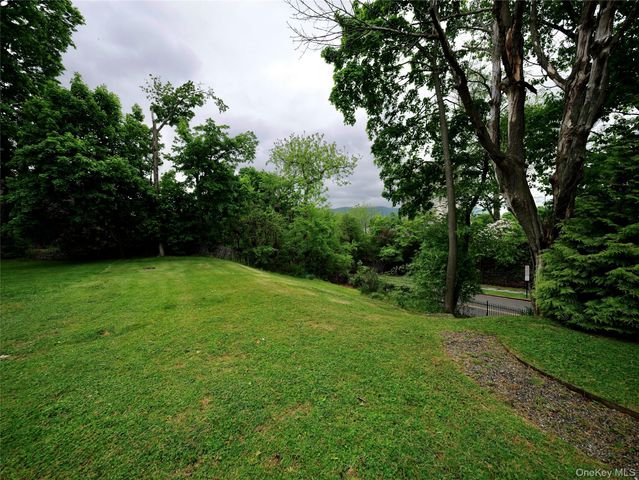 4 Grand Street 1, Newburgh, NY 12550