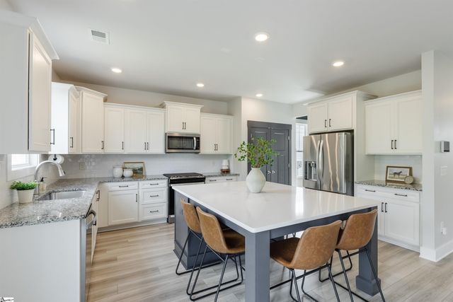 738 Judah Drive, Moore, SC 29369