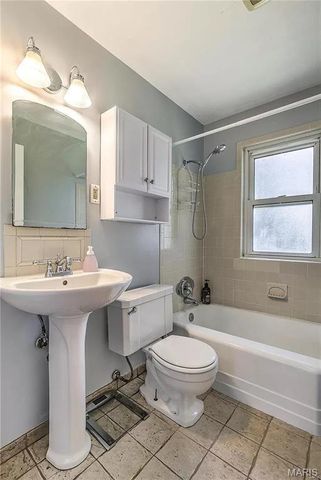 9123 Harold Drive, St Louis, MO 63134