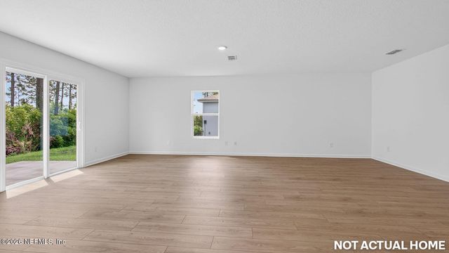12047 YEW TREE Road, Jacksonville, FL 32218