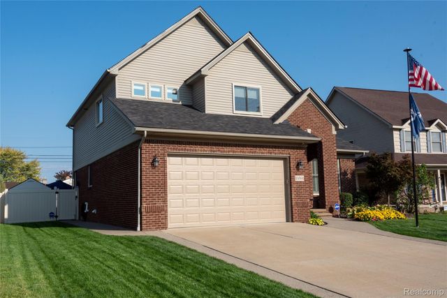 15861 Humphrey Street, Southgate, MI 48195