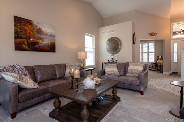 15861 Humphrey Street, Southgate, MI 48195