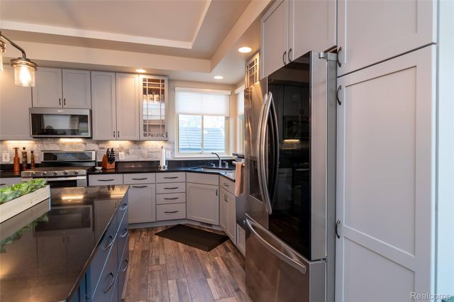 15861 Humphrey Street, Southgate, MI 48195