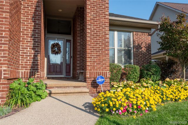 15861 Humphrey Street, Southgate, MI 48195