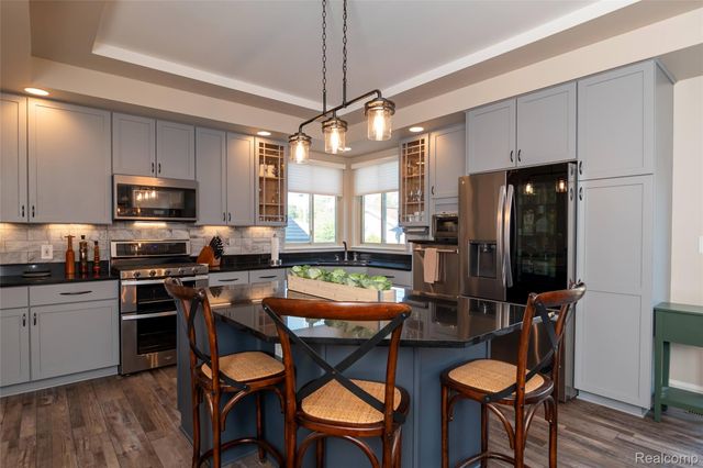 15861 Humphrey Street, Southgate, MI 48195