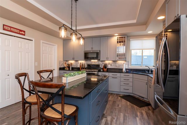 15861 Humphrey Street, Southgate, MI 48195