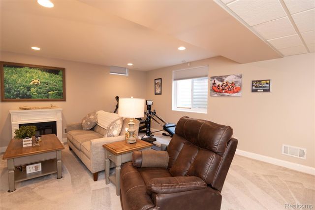 15861 Humphrey Street, Southgate, MI 48195