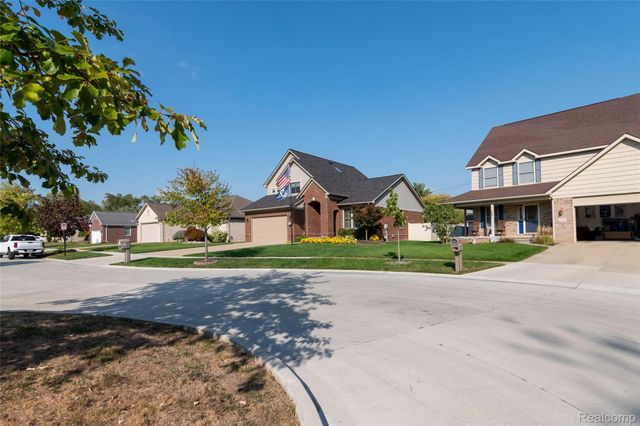 15861 Humphrey Street, Southgate, MI 48195