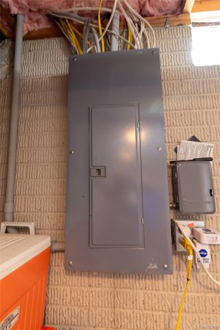 15861 Humphrey Street, Southgate, MI 48195