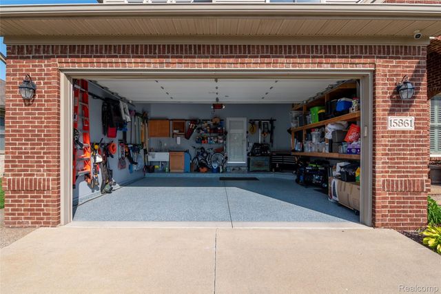 15861 Humphrey Street, Southgate, MI 48195