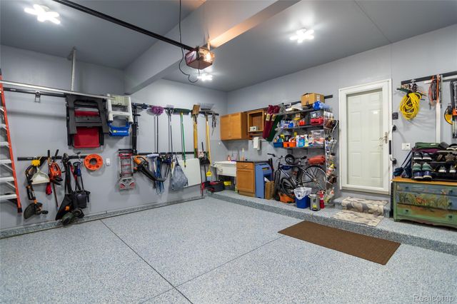 15861 Humphrey Street, Southgate, MI 48195