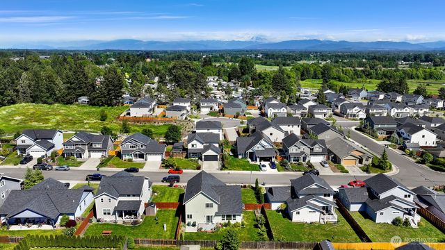 5579 Clearview Dr, Ferndale, WA 98248
