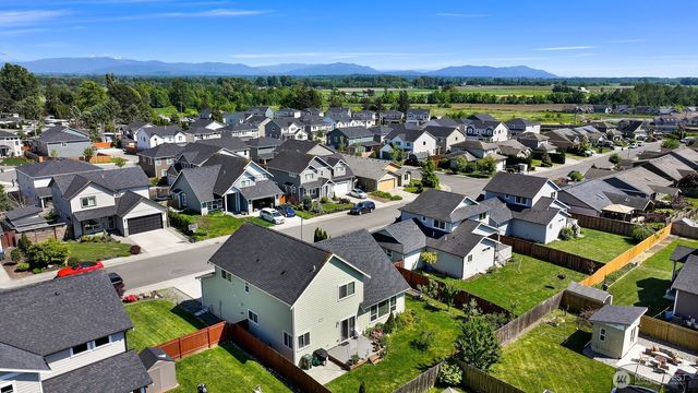 5579 Clearview Dr, Ferndale, WA 98248