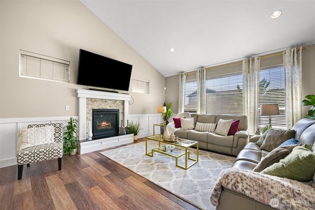 5579 Clearview Dr, Ferndale, WA 98248
