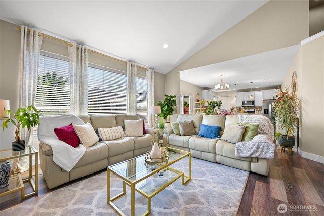 5579 Clearview Dr, Ferndale, WA 98248