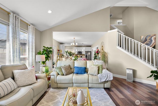 5579 Clearview Dr, Ferndale, WA 98248