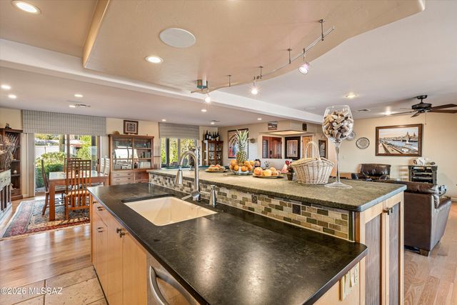 4548 N Camino Arco, Tucson, AZ 85718