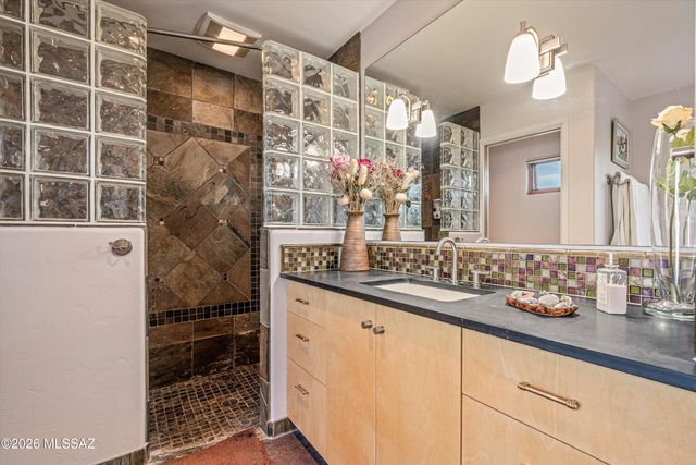 4548 N Camino Arco, Tucson, AZ 85718